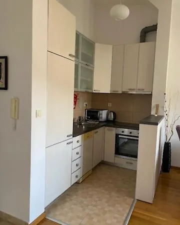 Sofija Apartment *